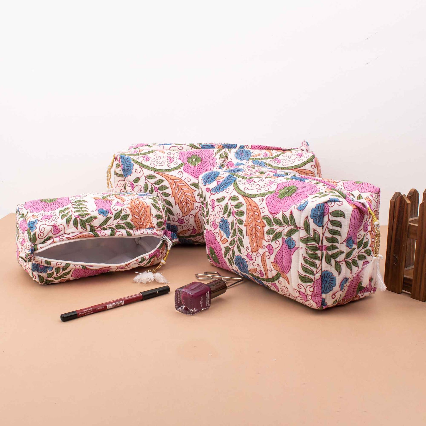 Piece Floral Makeup Bag Set - Vibrant & Versatile