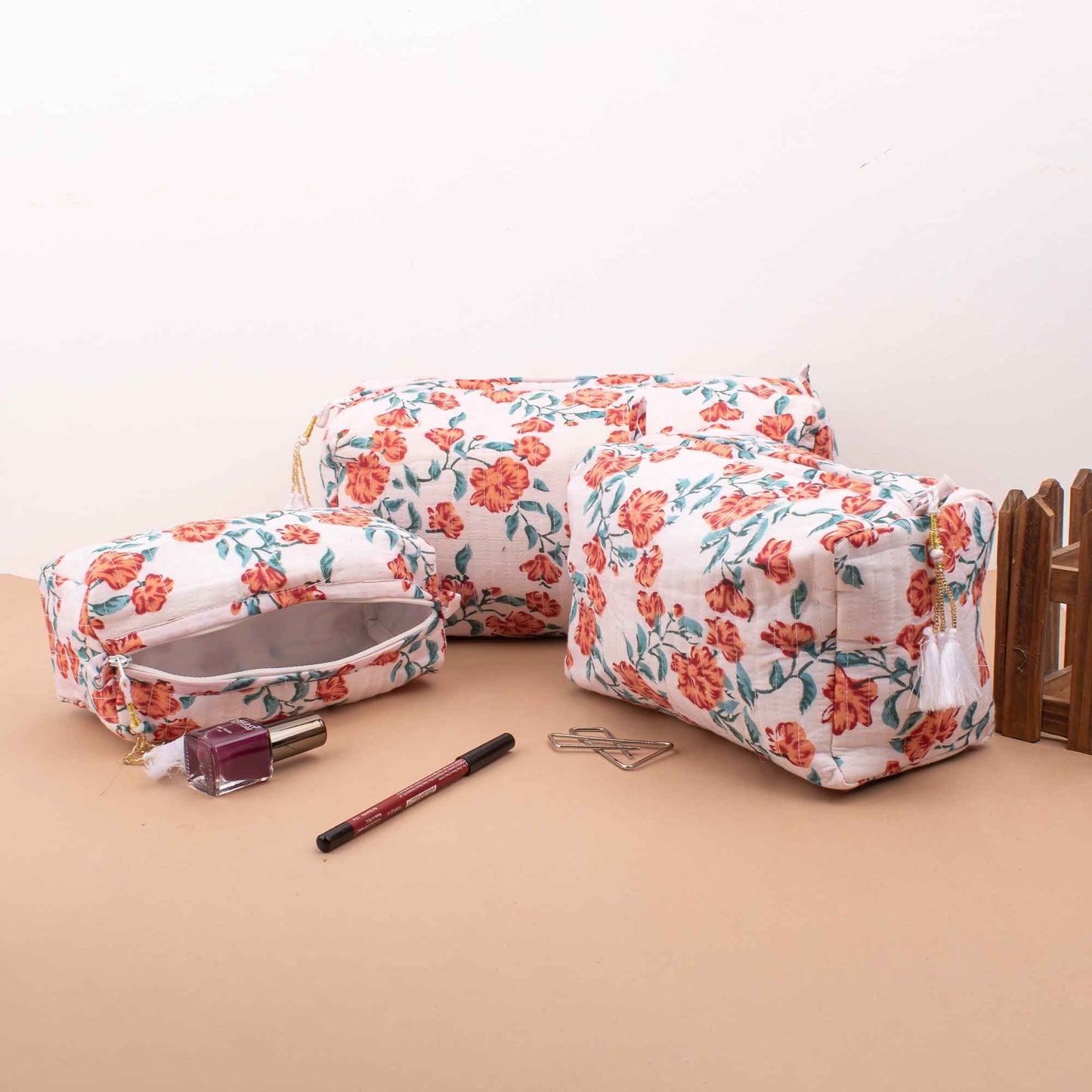 Bold Floral Makeup Bag Set Stand Out Style